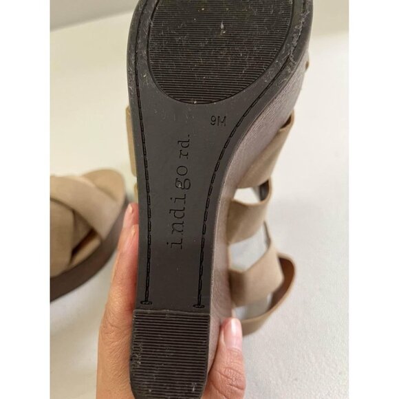 Indigo rd. Sandals women taupe wedge size 9 - Picture 7 of 8